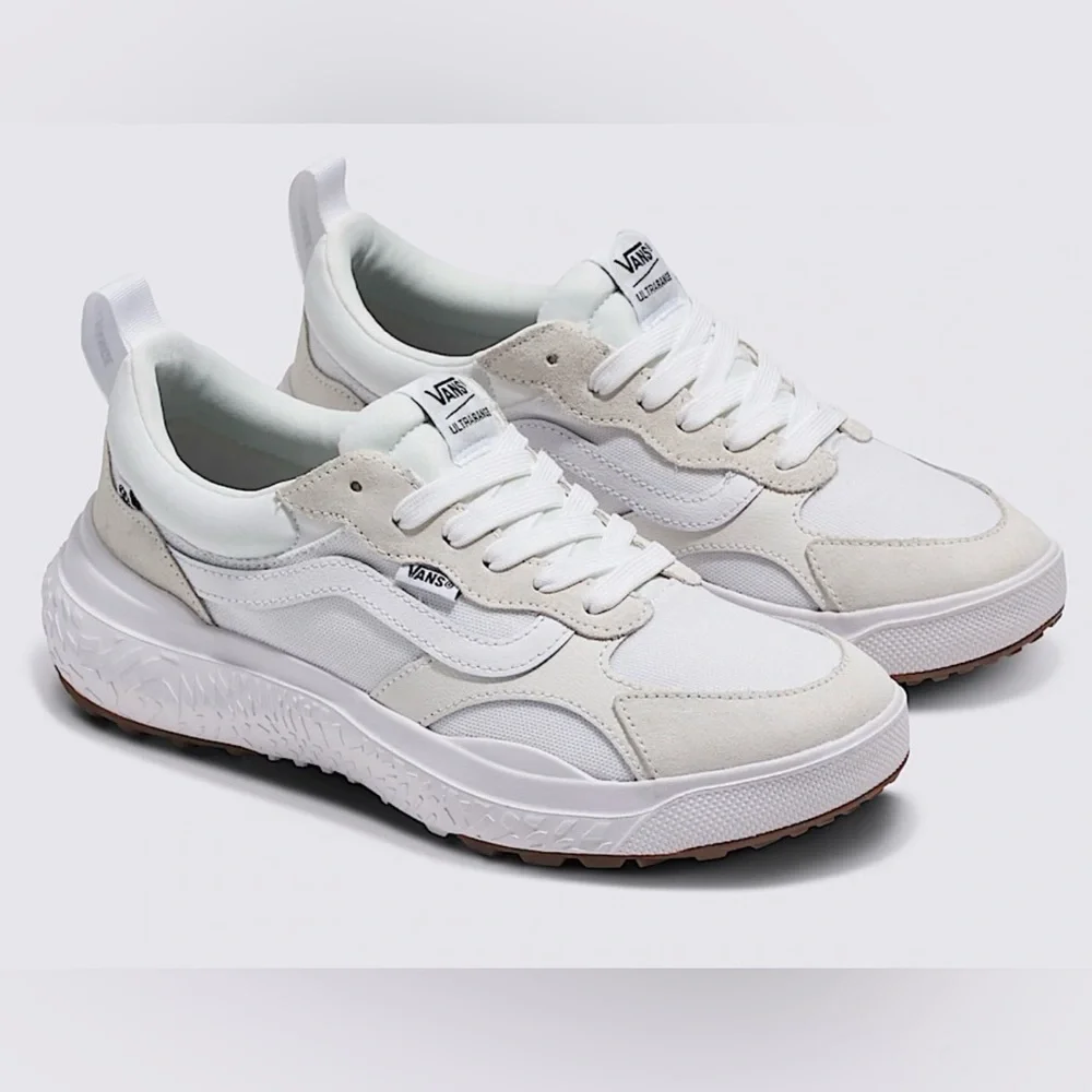 •VANS•NWT CLASSIC TRUE WHITE ULTRARANGE NEO VR3 LACE UP SNEAKERS SIZE 8 (UNISEX) - Picture 1 of 12